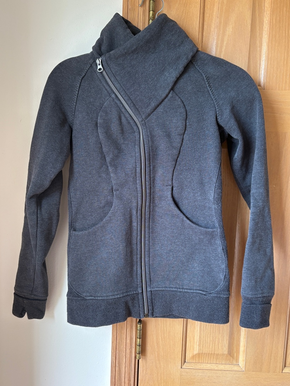 🤍Lululemon🤍 woman’s size 2